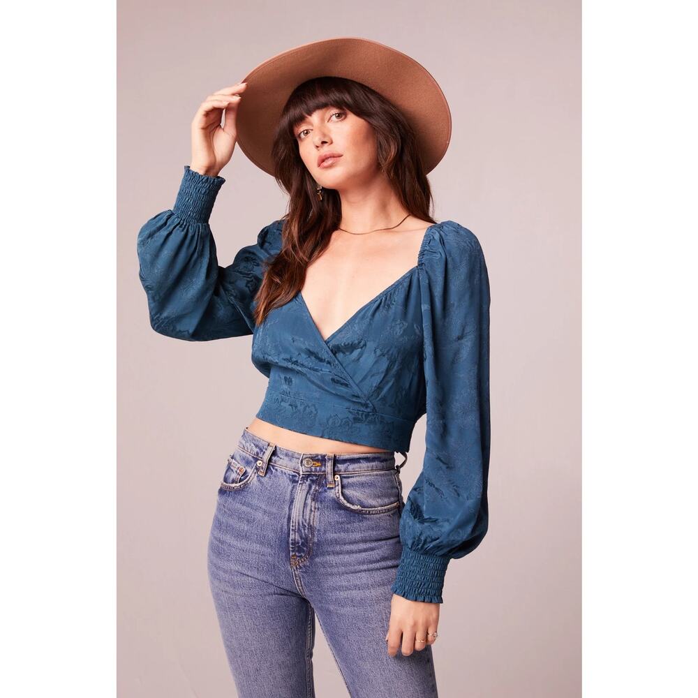 NEW Band of the Free Camille Floral Satin Crossover Crop Top Size S‎ Teal NWT